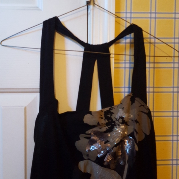 Top - Picture 4 of 5